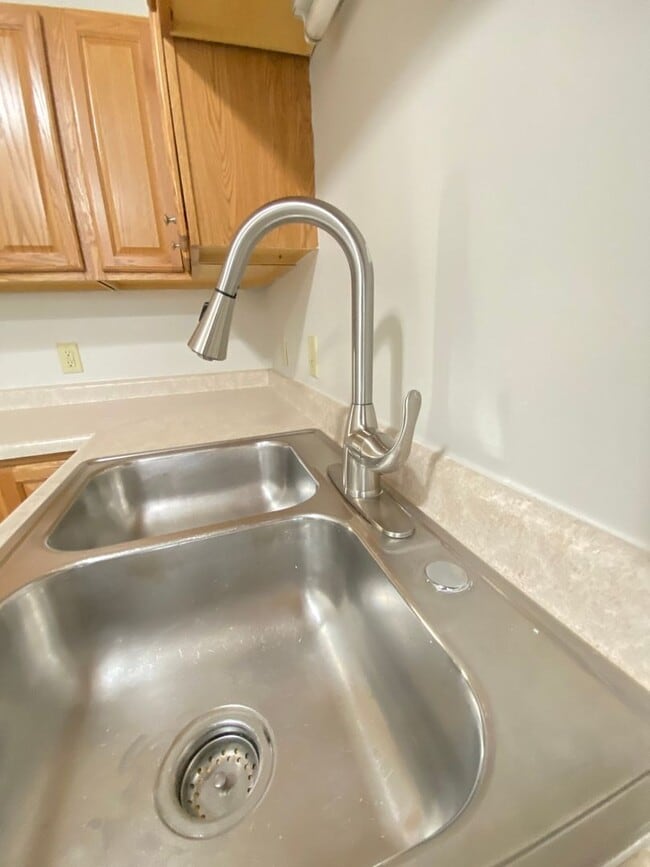 Building Photo - 2311 Olive St