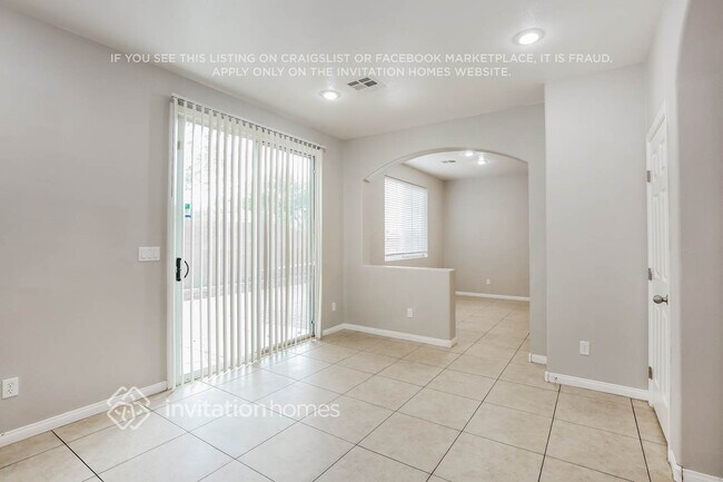 Foto del edificio - 6712 Dry Hollow Dr