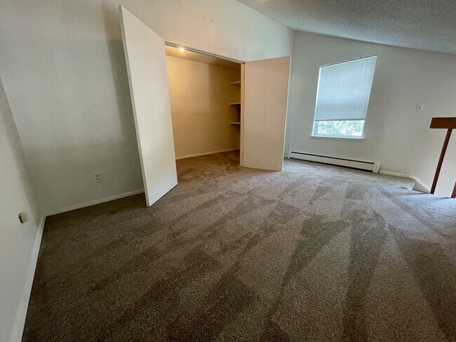 Photo - 2 bed 2 bath available now! Apartment