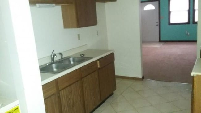 Building Photo - 3160 Pulaski St