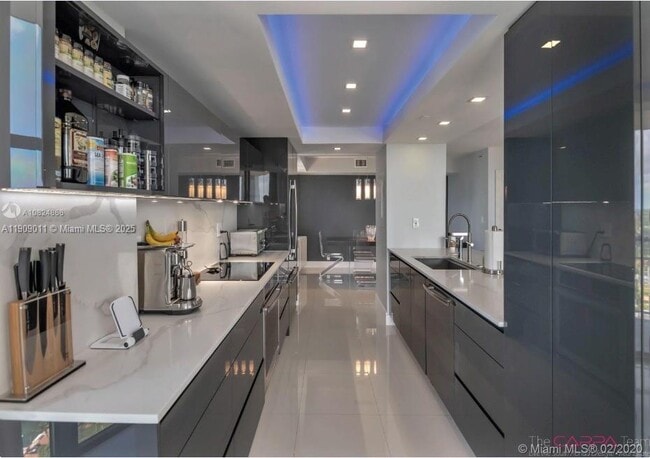 Building Photo - 4000 Towerside Terrace