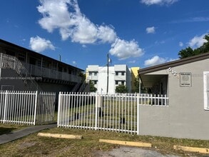 Building Photo - 5100 NW 23rd Ave