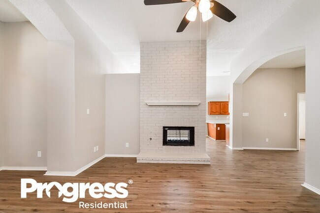 Building Photo - 2317 Westview Trail