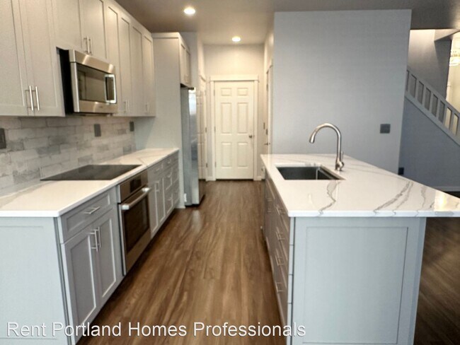 Foto del edificio - 4 br, 2.5 bath House - 227 NW Mandi Street