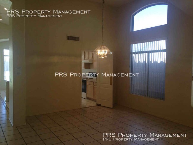 Building Photo - 3400 W Del Rio St