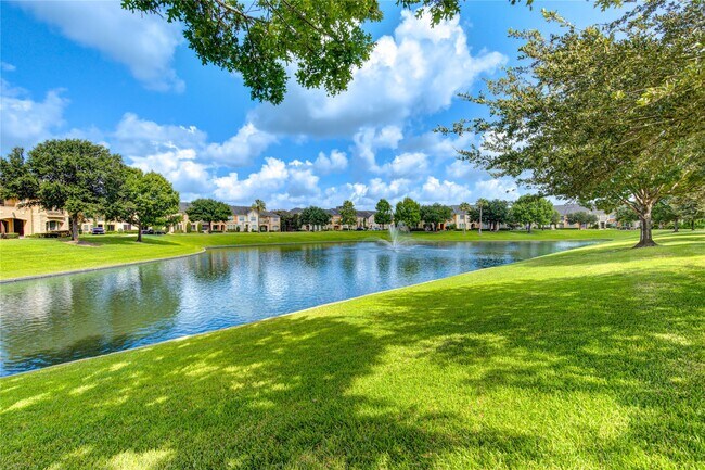 Foto del edificio - 2011 Spring Cedar Ln