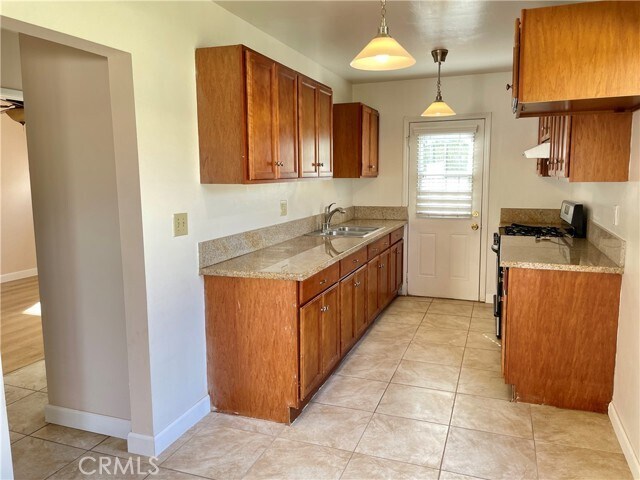 Building Photo - 5152 Canoga St