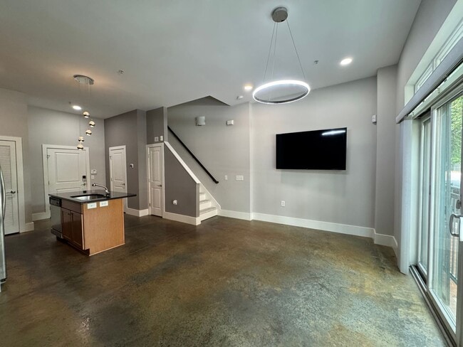 Building Photo - 1 Bedroom | 1.5 Bathroom Downtown Raleigh ...