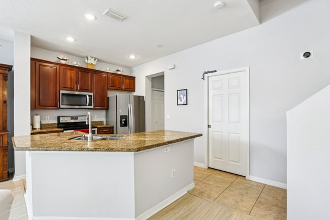 Building Photo - 7435 Arlington Grove Cir