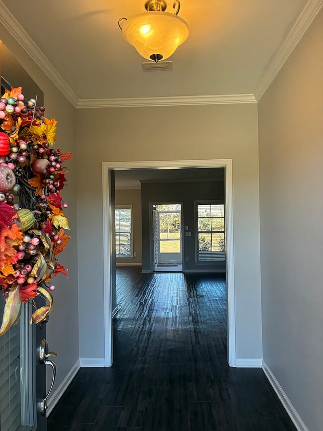 Foto del edificio - 305 Courtland Dr