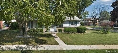 Primary Photo - 33110 Fraser Ave