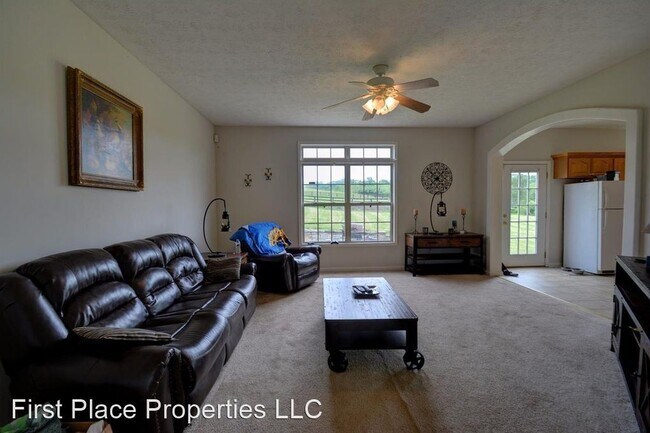 Building Photo - 3 br, 2.5 bath House - 3081 Cummins Ferry