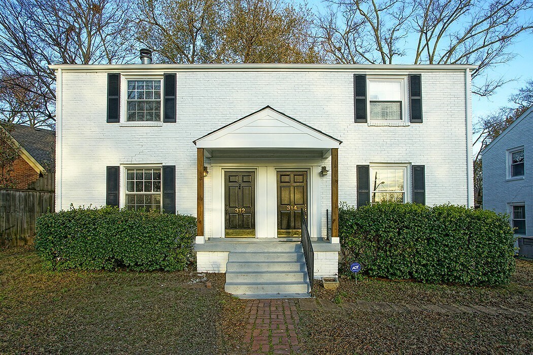 Primary Photo - 312 Chesterfield Ave