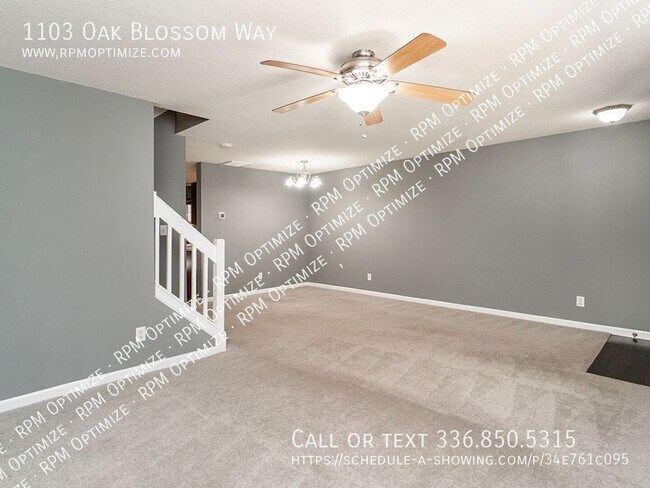 Foto del edificio - 1103 Oak Blossom Way