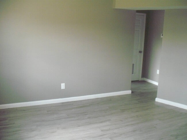 Building Photo - 7704 7th Ave S