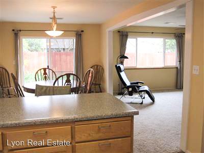 Building Photo - 1700 Manzanita Ln