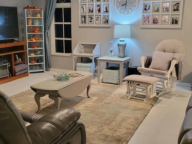 Foto principal - 704 SW 11th Pl