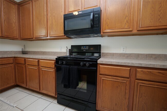Foto del edificio - 1203 Lavender Shade Ct