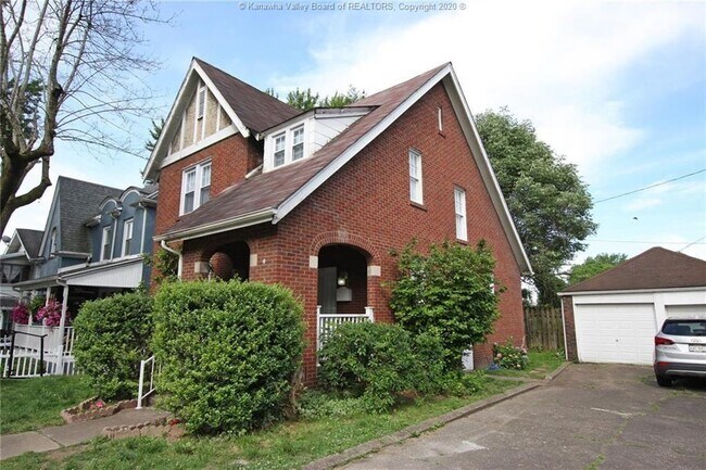 Building Photo - 9 Buena Vista Pl.