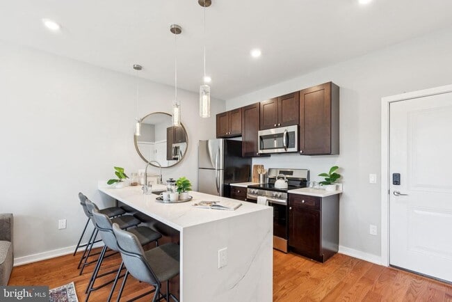 Foto del edificio - 203 Haverford Ave