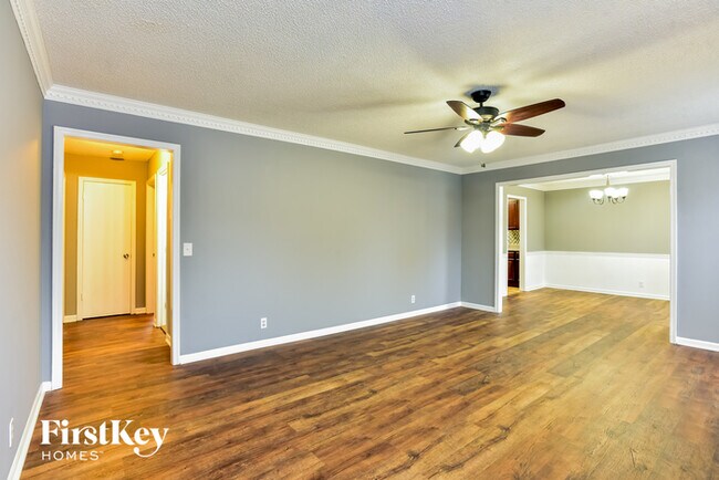 Foto del edificio - 3029 Towne Valley Rd