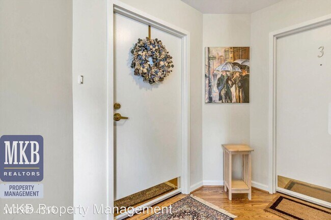 Building Photo - 3 br, 2 bath House - 1 23rd St. SW 9