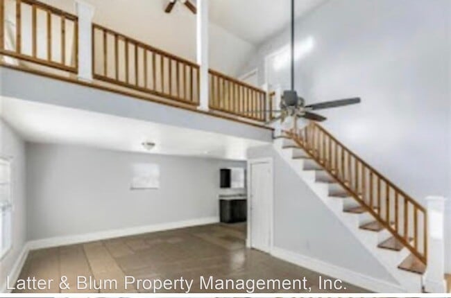 Building Photo - 1 br, 1 bath House - 327 S. Salcedo St.