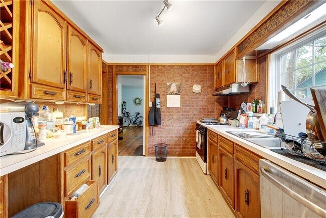 Foto del edificio - 3203 1/2 Cherrywood Rd