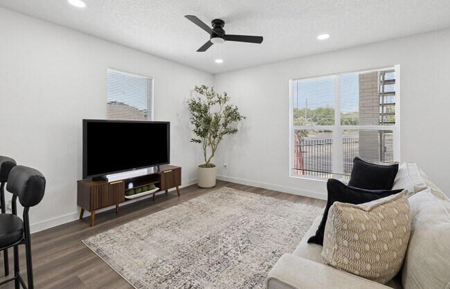 Foto del edificio - 5911 Sheridan Ave