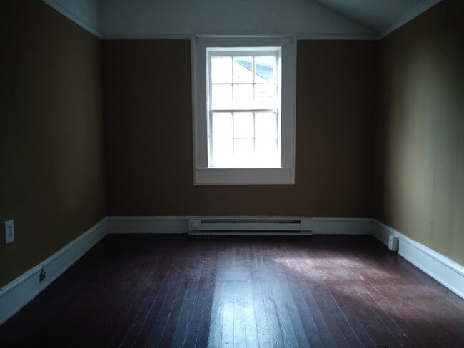 Building Photo - 2 Bedroom in Greenville