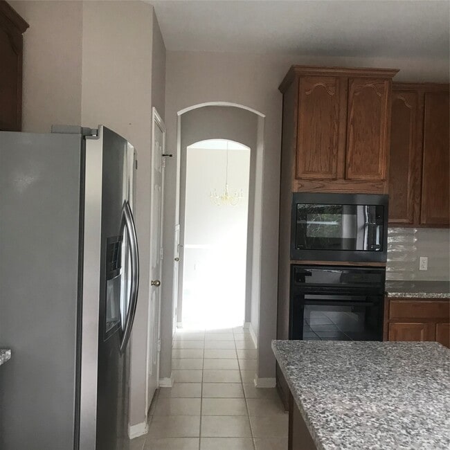 Building Photo - 2206 Lashley Ct