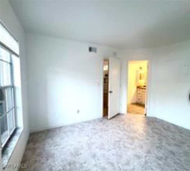 Building Photo - 177 Santa Clara Dr