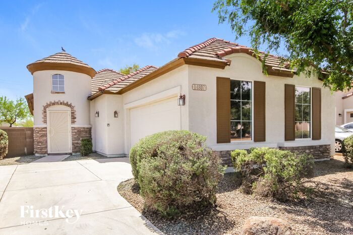 Foto principal - 14807 W Wethersfield Rd