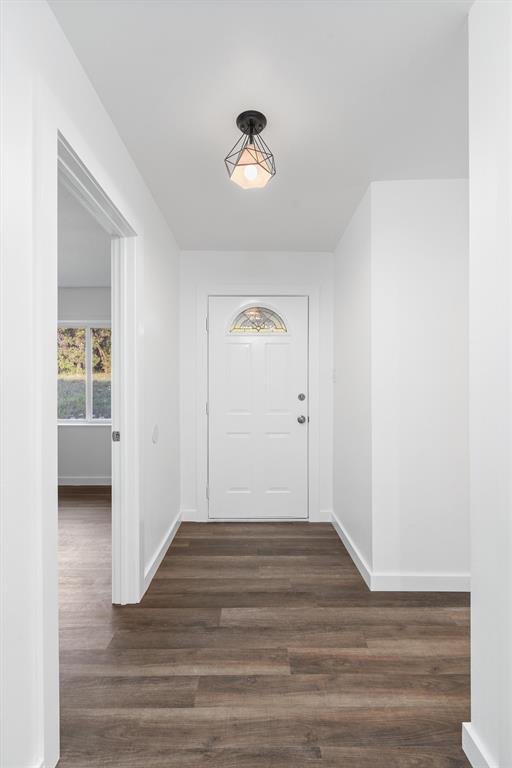 Foto del edificio - 11000 Ranch to Market Rd 1826