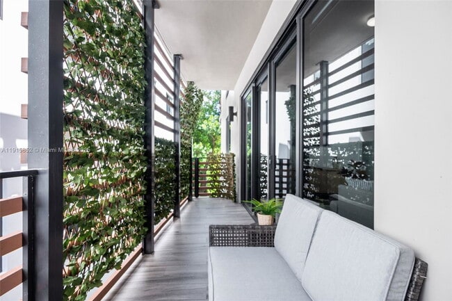 Building Photo - 2955 Bird Ave