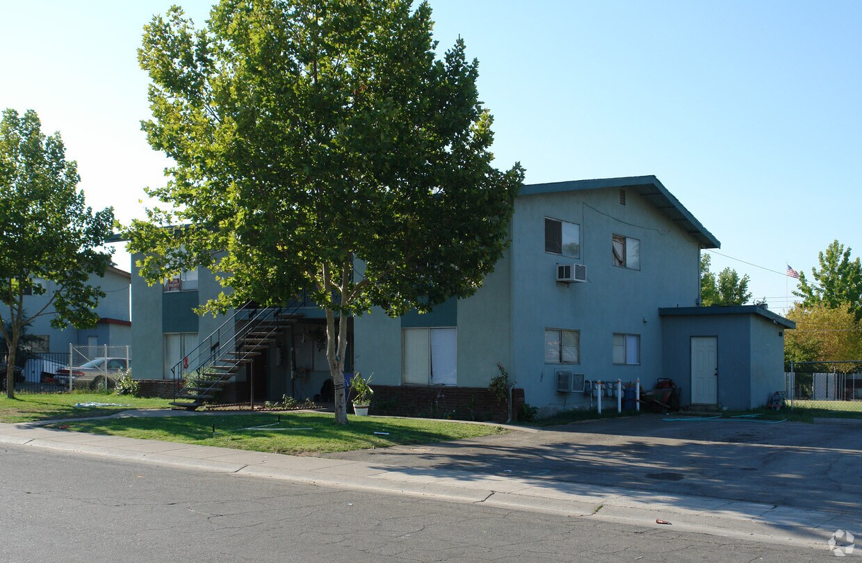 Foto del edificio - 4220 Tresler Ave