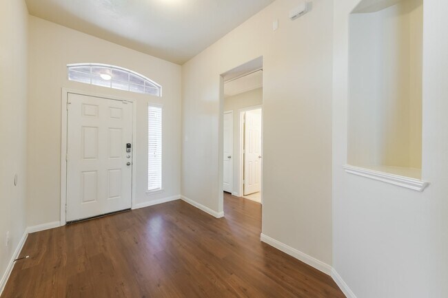 Building Photo - 2111 Kashmere Spring Ln