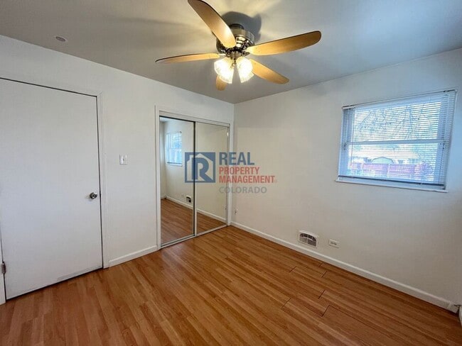 Building Photo - 3290 Leyden St