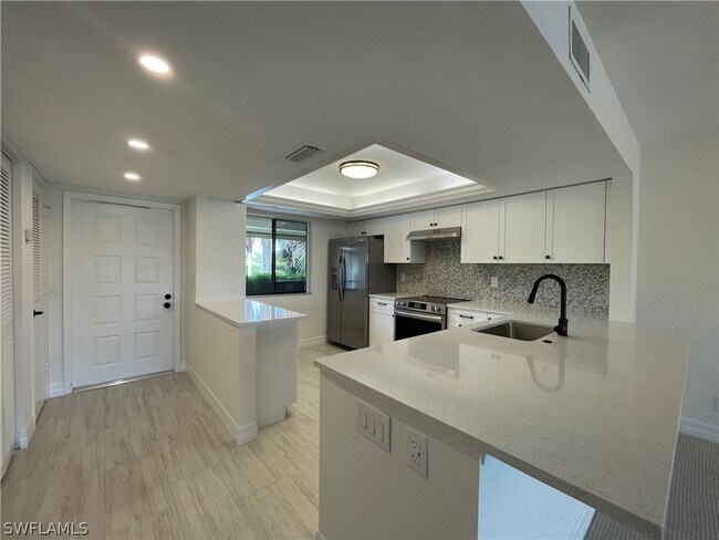 Foto del edificio - 1600 Misty Pines Cir