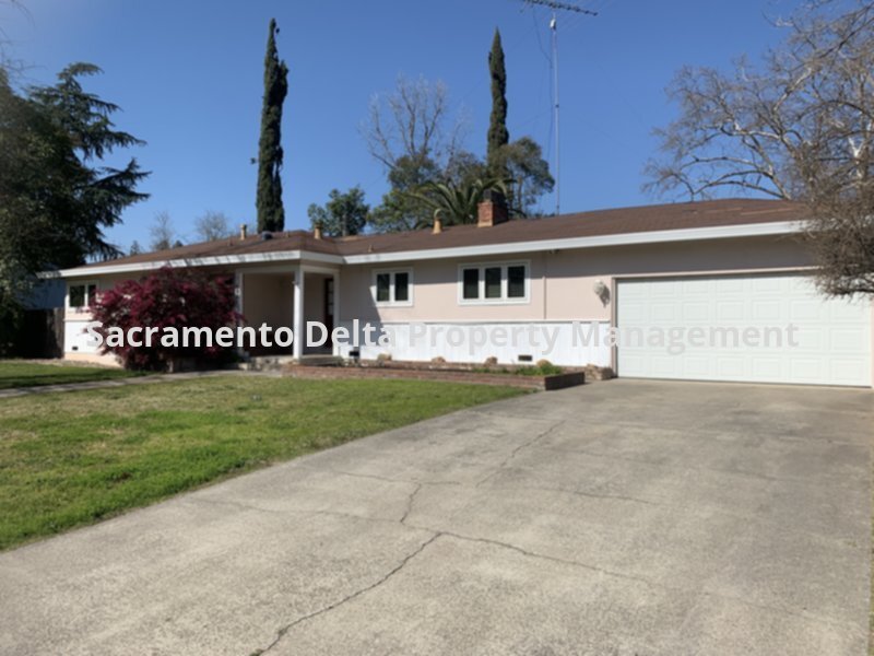 Primary Photo - 4031 Hillswood Dr