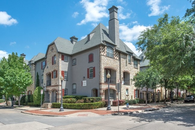 Manchester State Thomas apartments — community photo - Manchester State Thomas