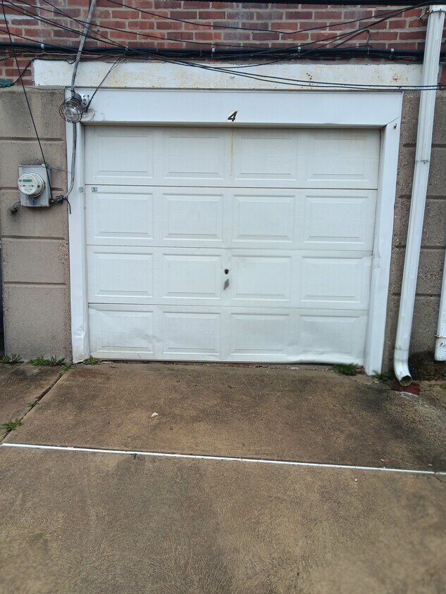 En proceso - 4 S Academy Ave