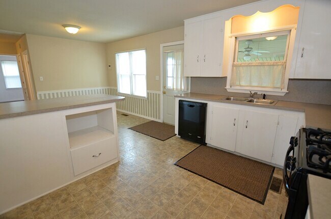 Foto del edificio - 712 S Apple St