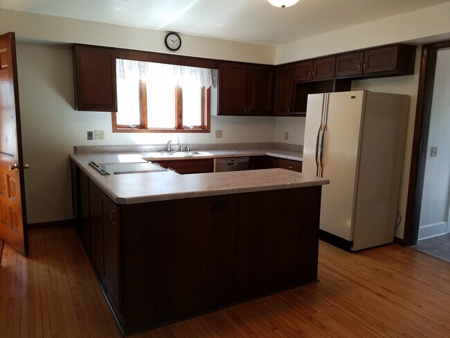 Newly remodeled kitchen - 1522 Main St