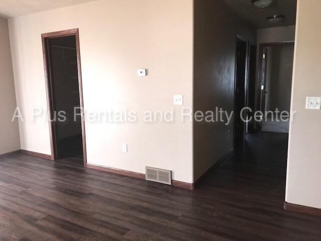 Foto del edificio - 2 BD Twin Home in Tea