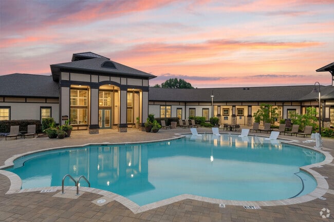 Building Photo - The Addison at South Tryon