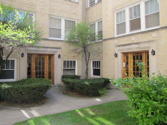 Ravenswood Apartments Chicago Il Building Photo Ravenswood Apartments
