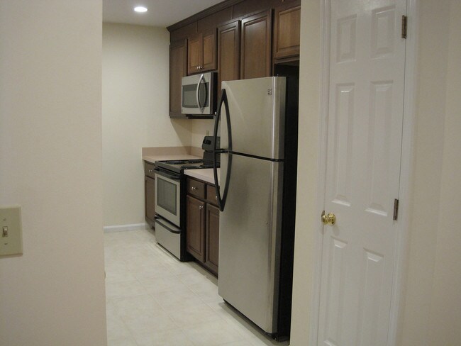 Spacious open kitchen - 96 Danbury Rd