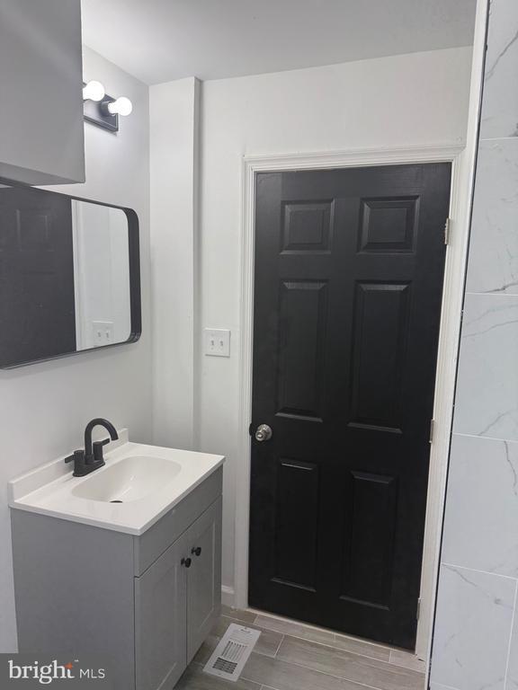 Foto del edificio - 5227 Addison St
