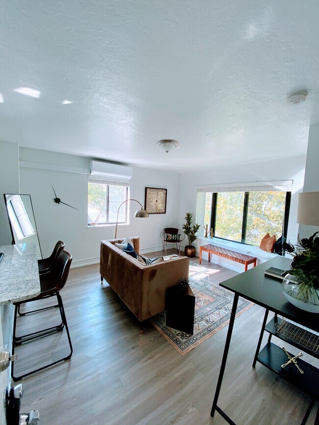 Foto del edificio - 155 S 400 E